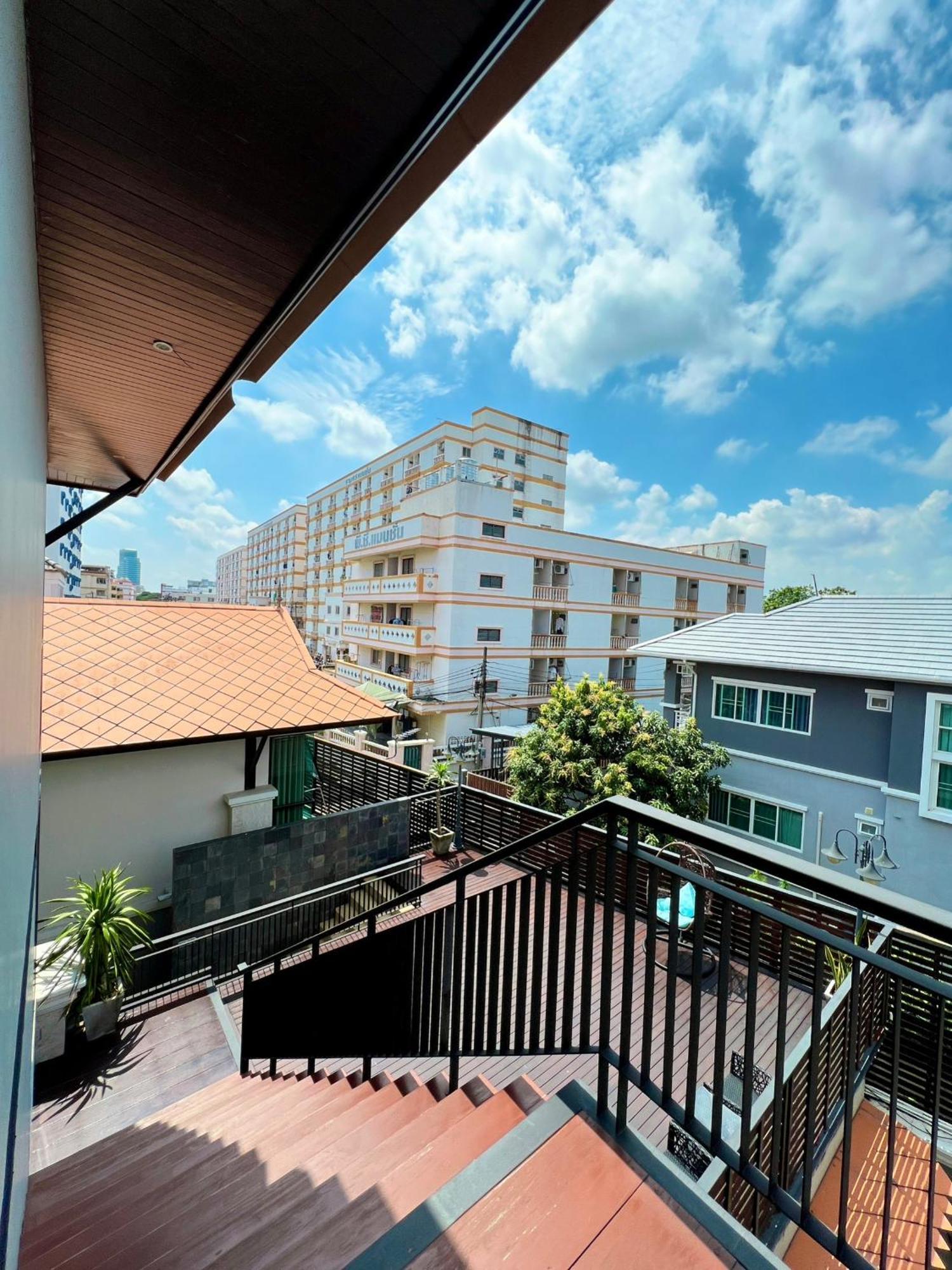 Yotaka Bangkok Hotel Exterior foto